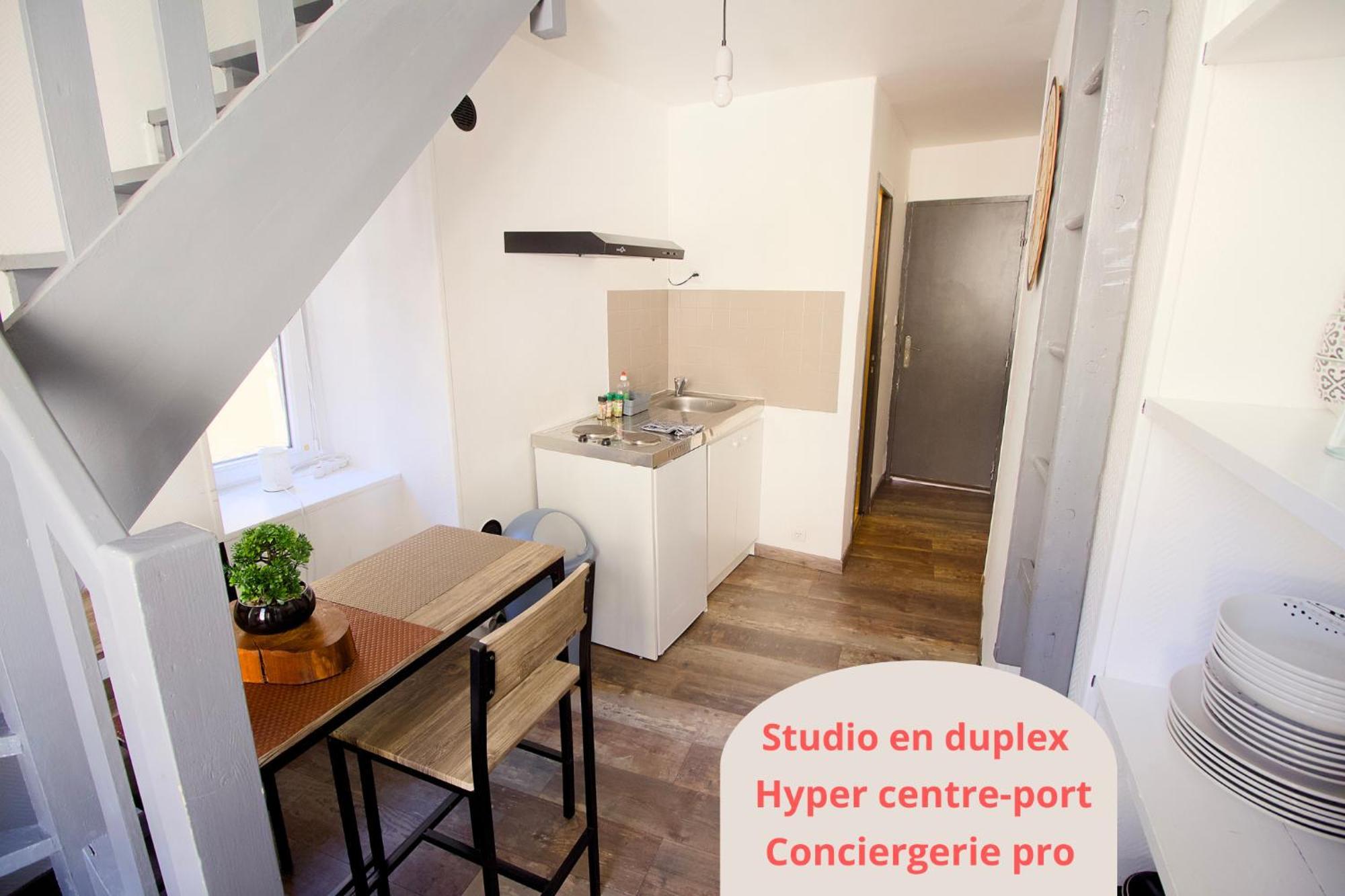 Petit Duplex Lumineux, Hyper Centre A 2 Pas Du Port, Intendance Luxury Host Cherbourg-en-Cotentin Zewnętrze zdjęcie